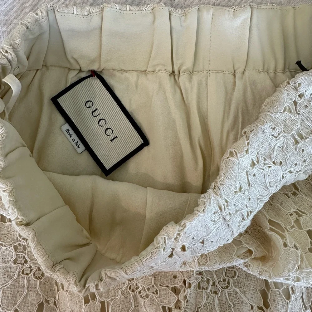 GUCCI FLOWER LACE SHORTS - Picture 8 of 8